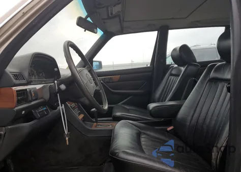 1986 Mercedes-Benz 420 Sel из США, поврежденный, VIN WDBCA35D2GA246302